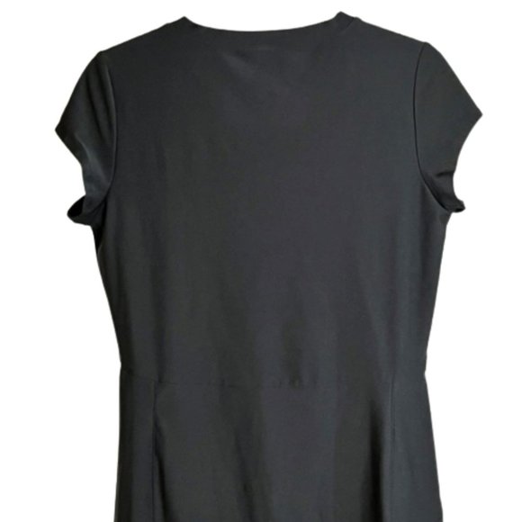 L.L. Bean Black V-Neck Short Sleeve Fitness Dress Zippered Pocket - S - Picture 9 of 11
